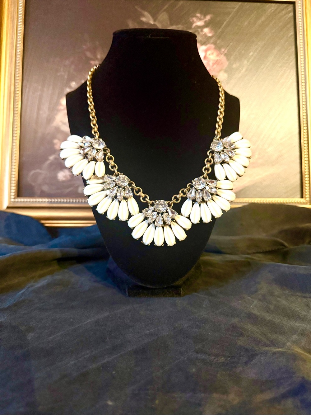 Vintage J. Crew White and Gold Floral Statement Necklace